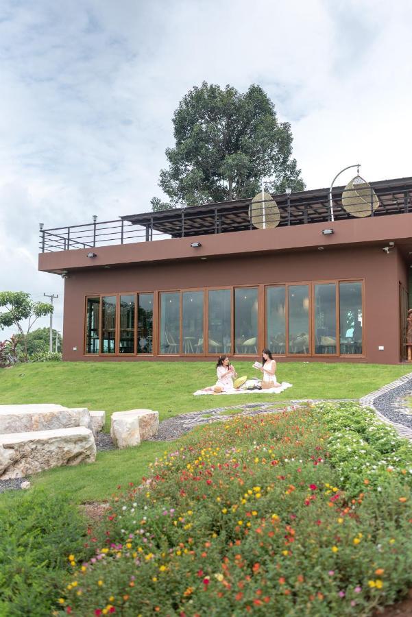 Ravin Home ราวินโฮม Накхоннайок Экстерьер фото